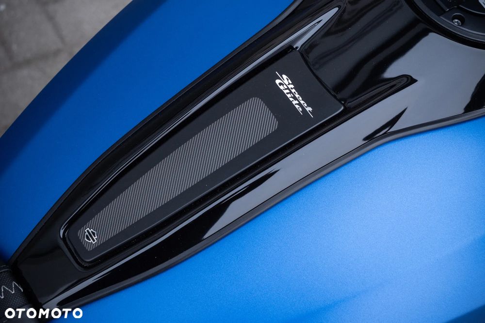 Harley-Davidson Touring Street Glide - 23