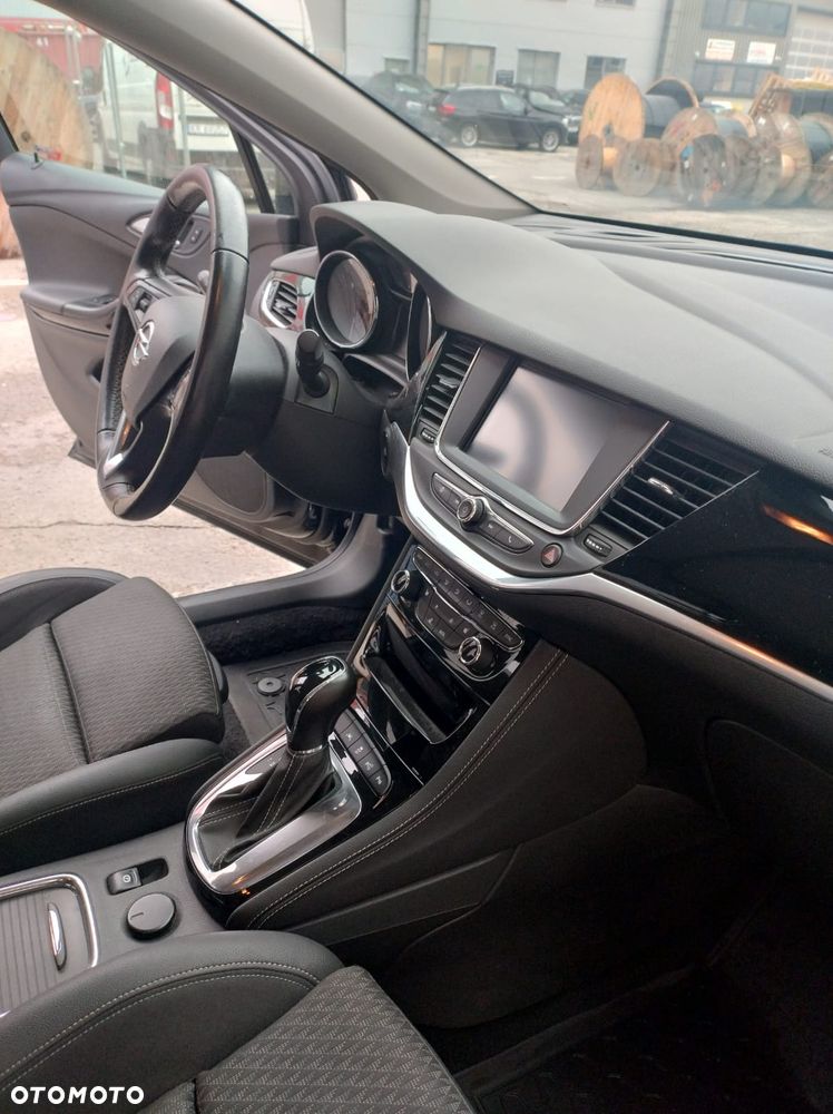 Opel Astra 1.6 T Dynamic S&S - 13