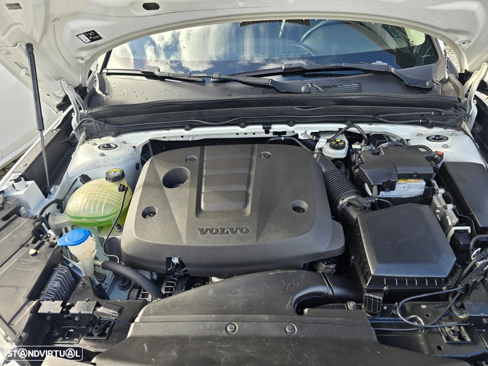 Volvo XC 40 2.0 D3 Momentum Plus - 13