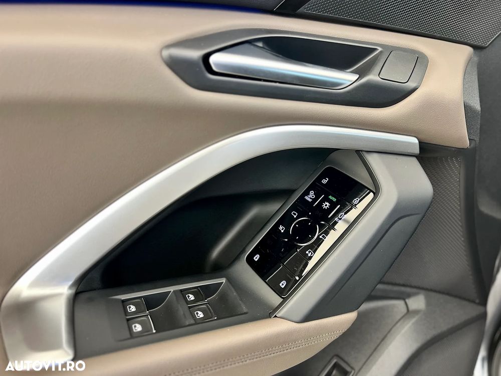 Audi Q5 Sportback - 14