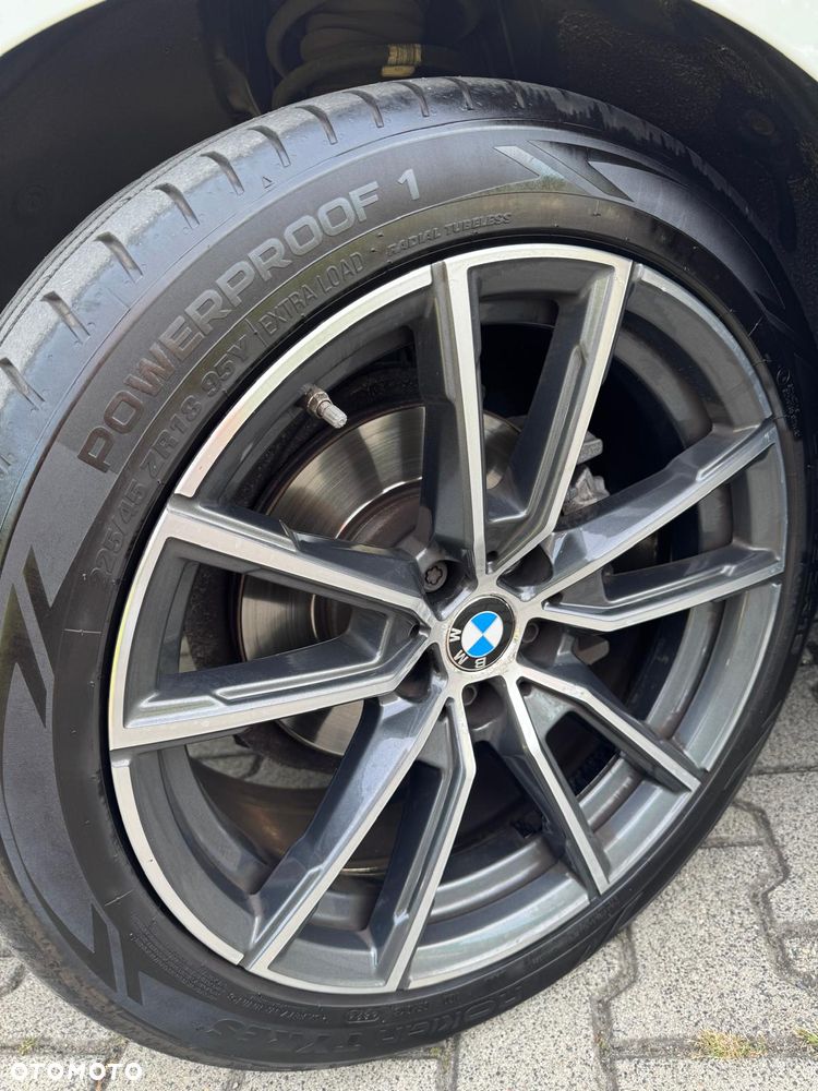 BMW Seria 3 318i Sport - 11
