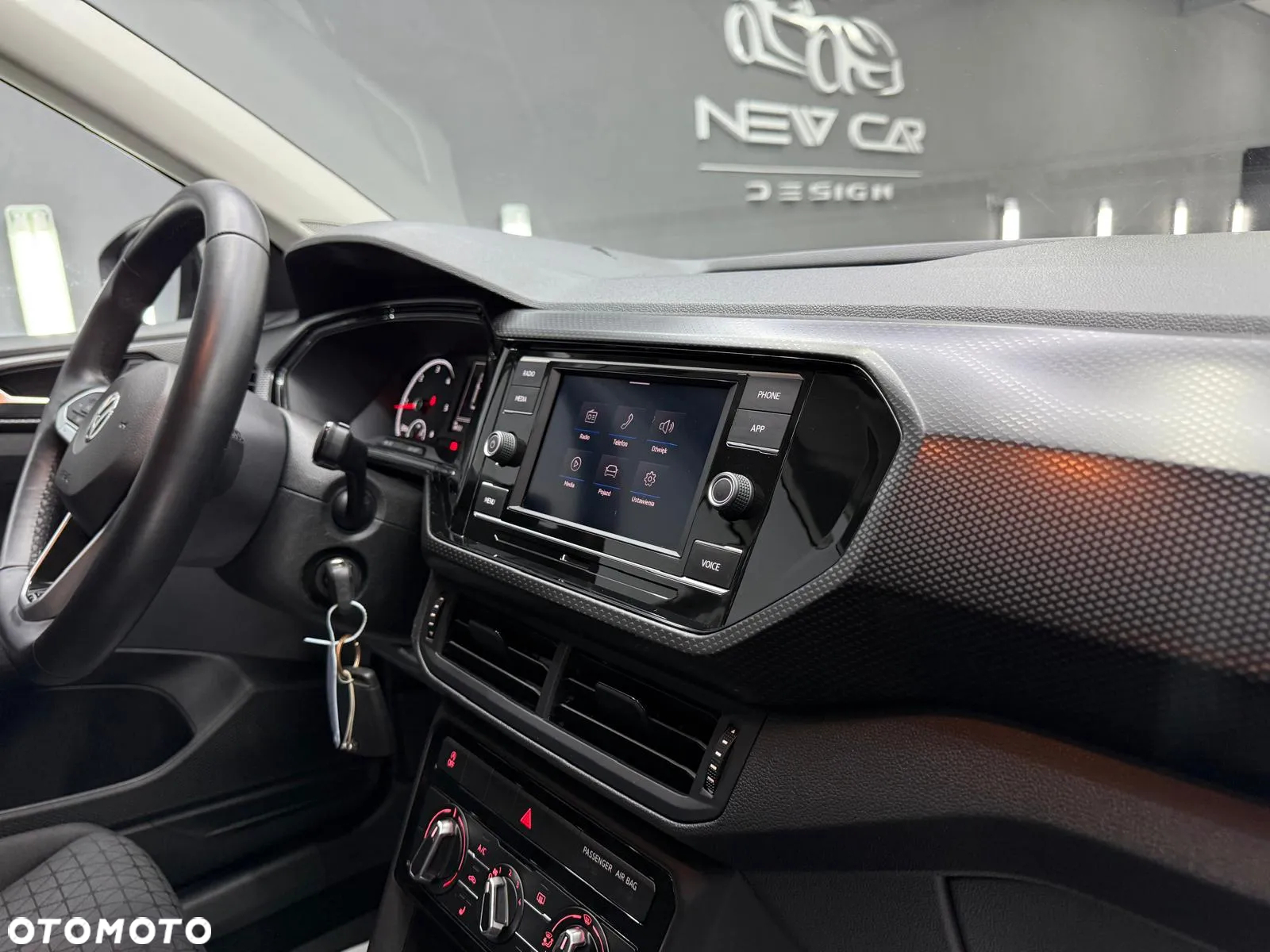 Volkswagen T-Cross 1.6 TDI SCR Life - 34