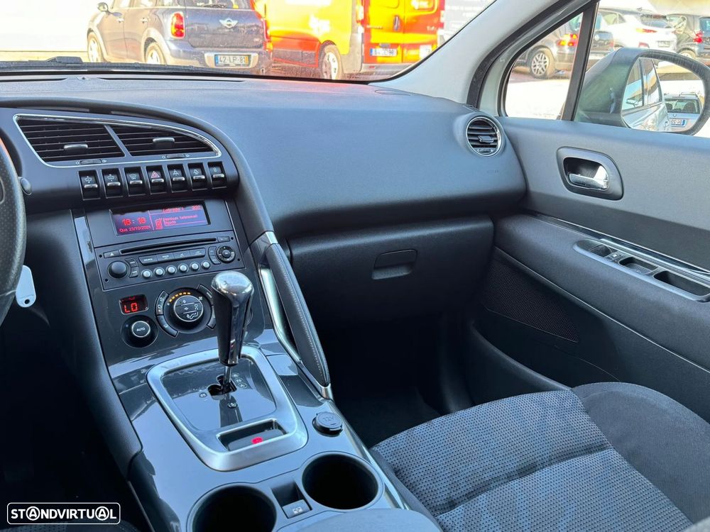 Peugeot 3008 1.6 e-HDi Allure 2-Tronic - 25