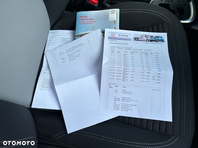 Toyota Yaris 1.5 Premium CVT - 31