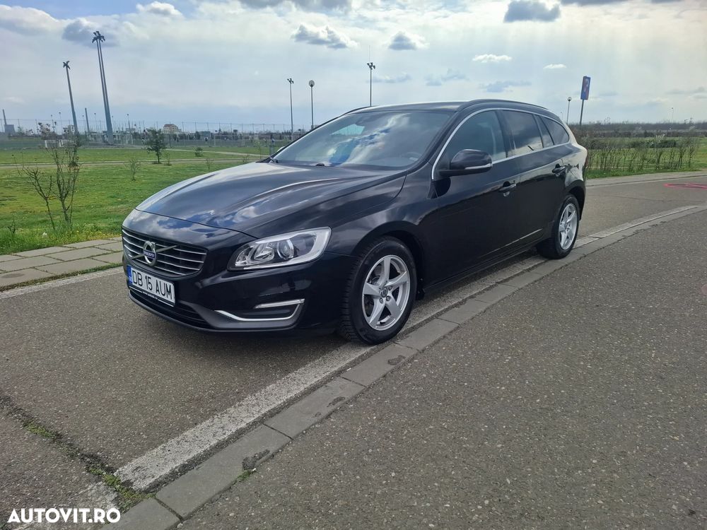 Volvo V60 D4 VEA Start-Stop Momentum - 1