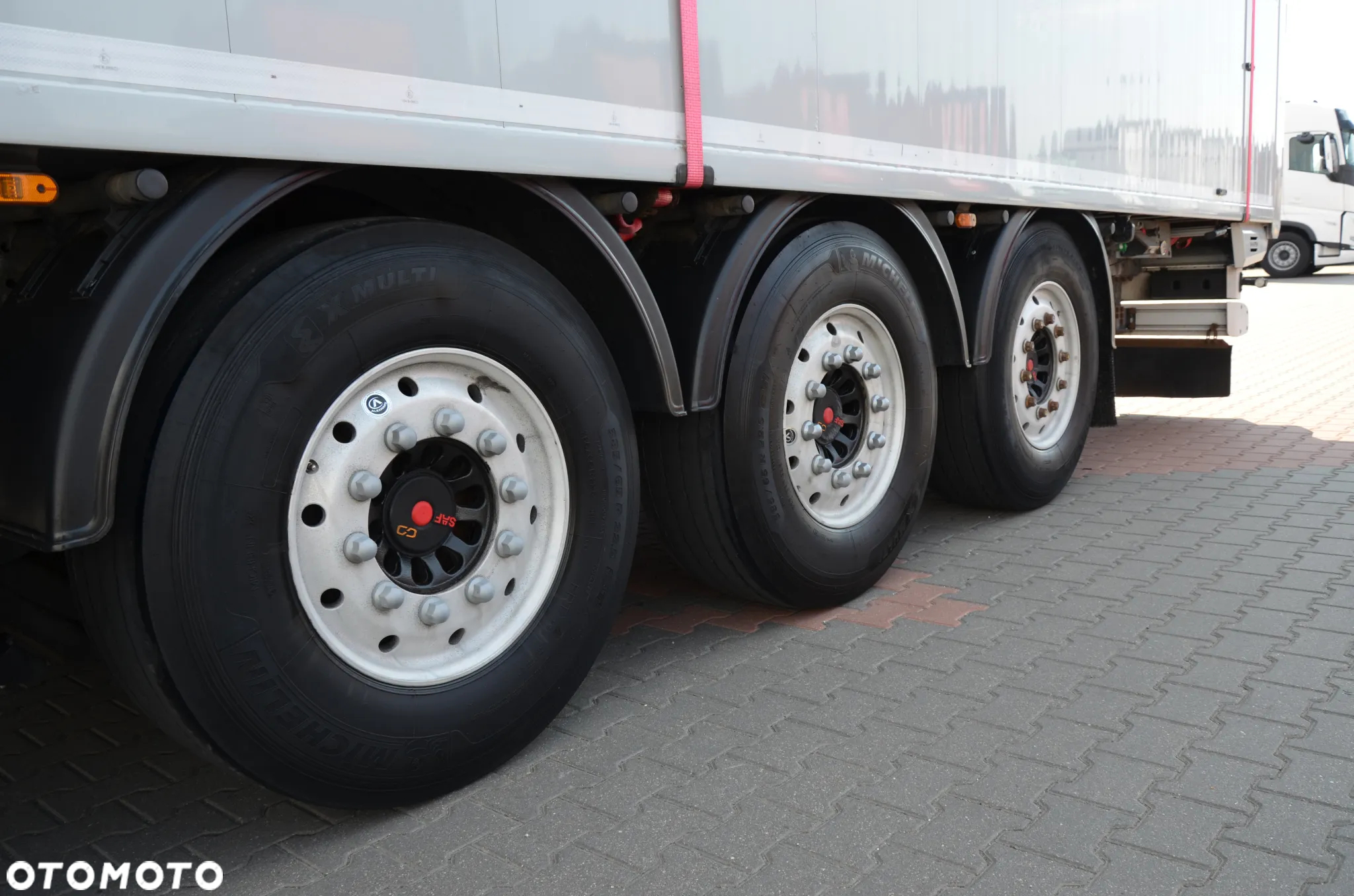 Knapen K100 / RUCHOMA PODŁOGA / WALKING FLOOR / OŚ PODNOSZONA / PILOT / WABCO / 0821 - 13