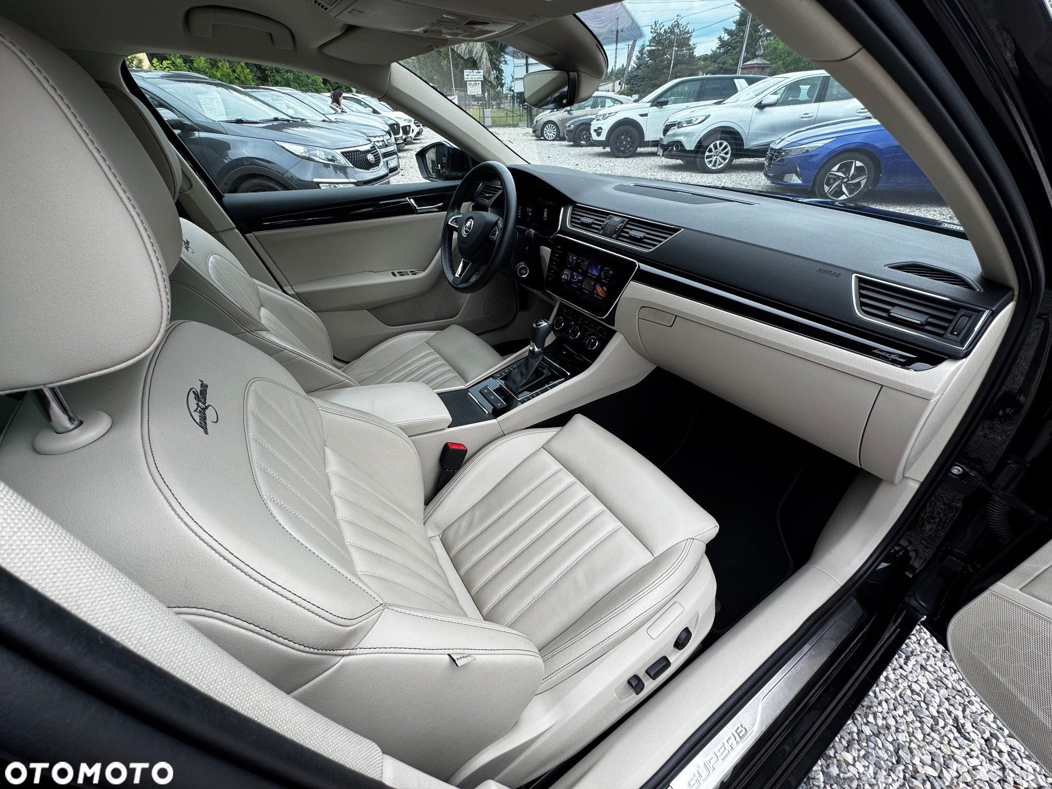 Skoda Superb 2.0 TSI DSG L&K - 40