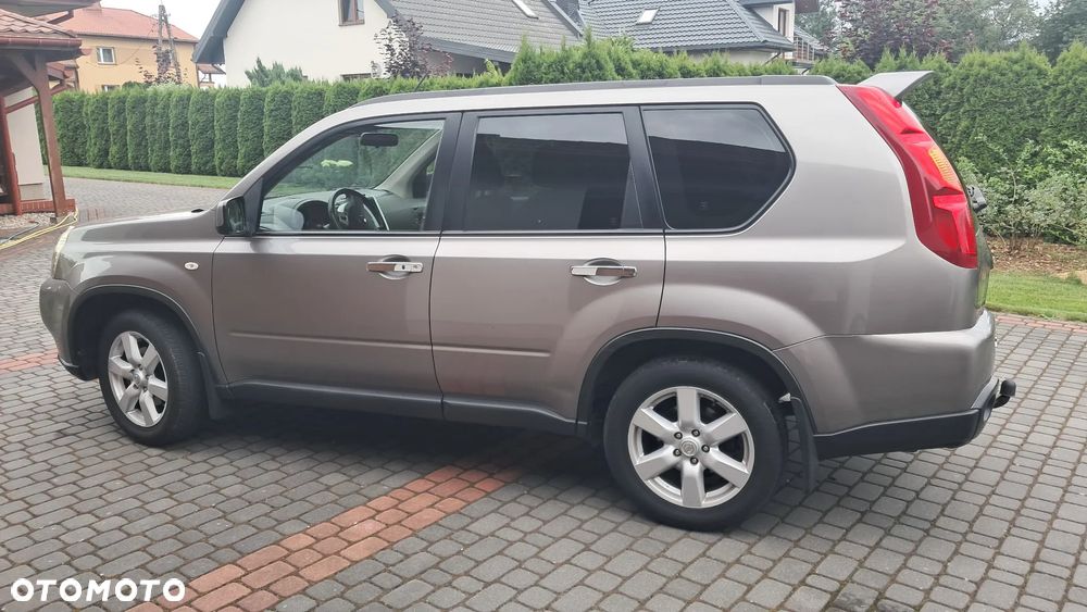 Nissan X-Trail 2.0 dCi 4x4 DPF LE - 6