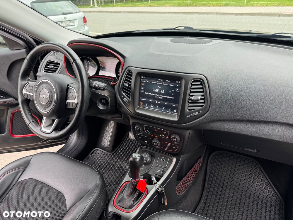 Jeep Compass 2.0 MJD Trailhawk 4WD S&S - 36