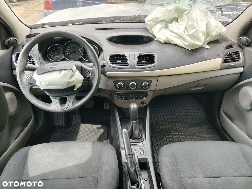 Renault Megane III 5D H/B TED69 K4M Części - 9