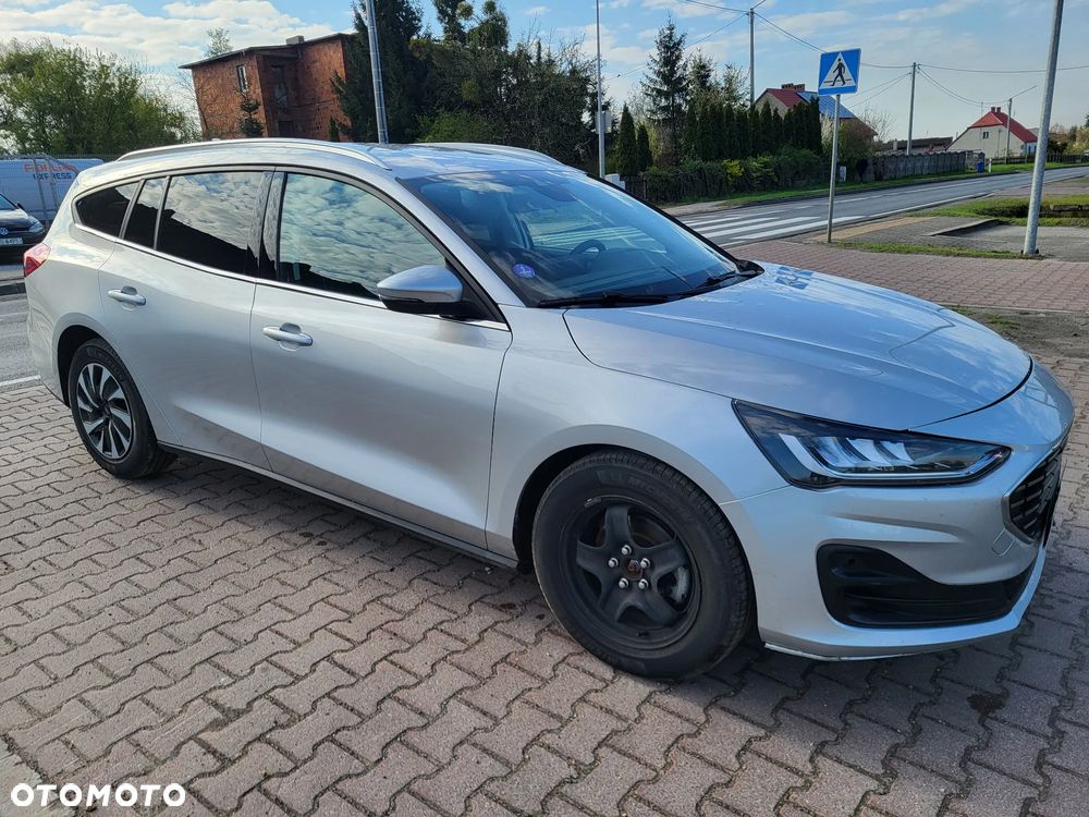 Ford Focus 1.0 EcoBoost Hybrid TITANIUM - 12