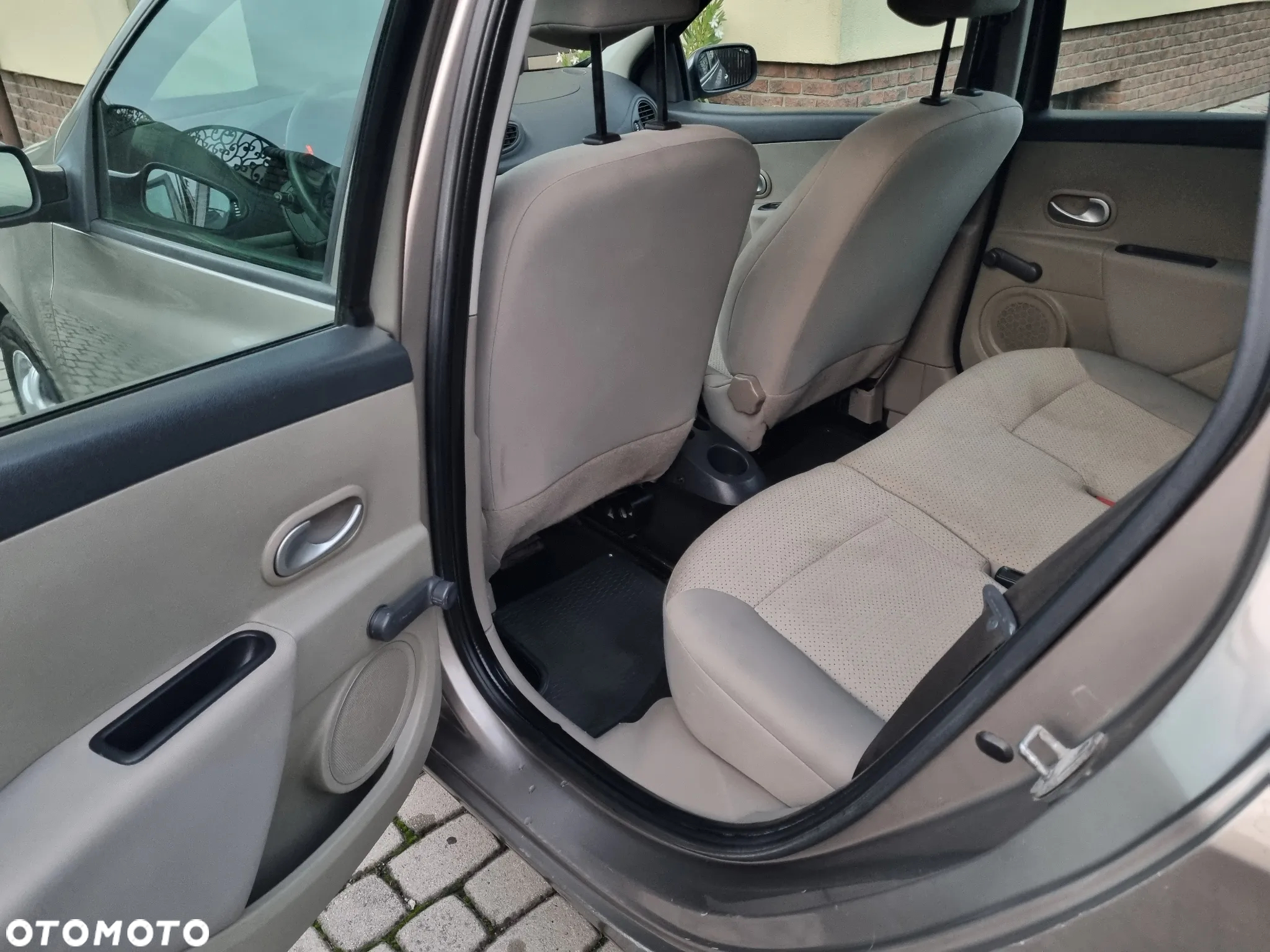 Renault Clio 1.2 TCE Expression - 8