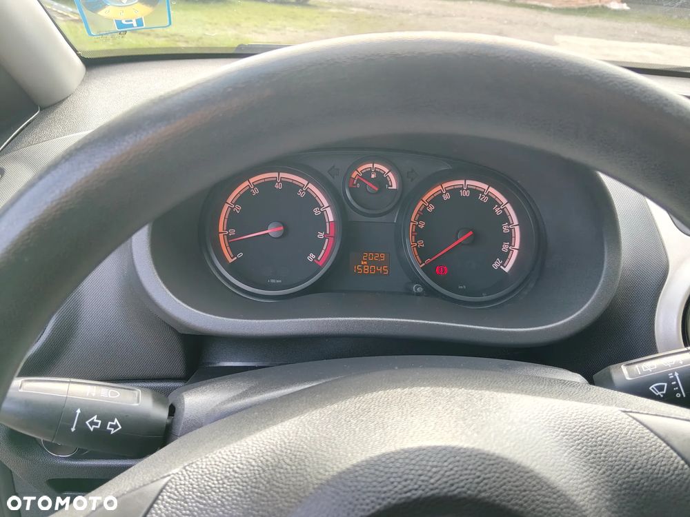 Opel Corsa 1.2 16V Enjoy - 9