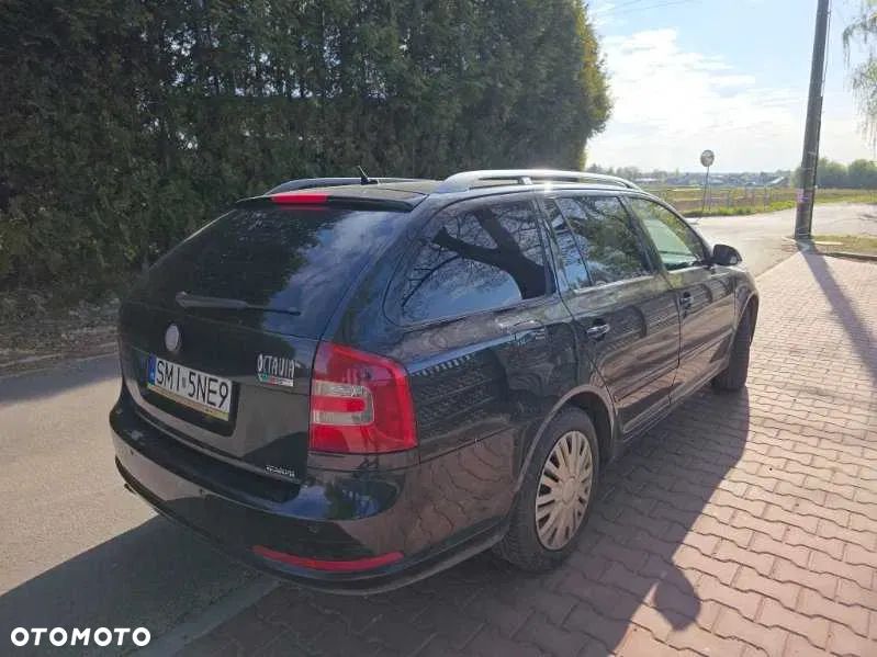 Skoda Octavia 2.0 TDI DPF RS - 2