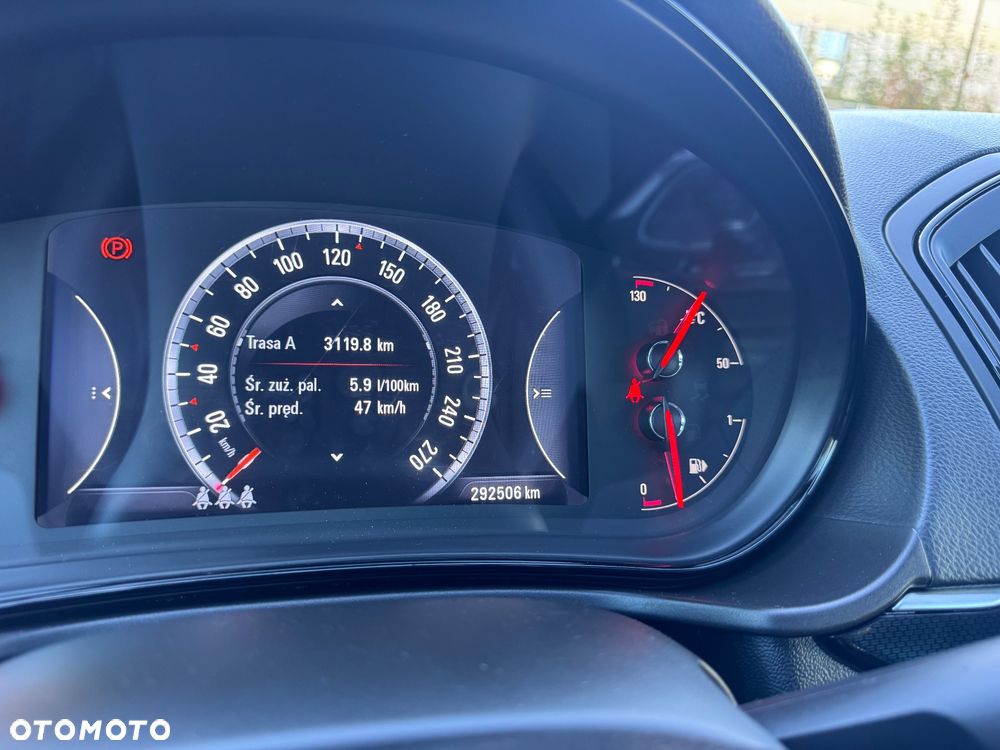 Opel Insignia - 24