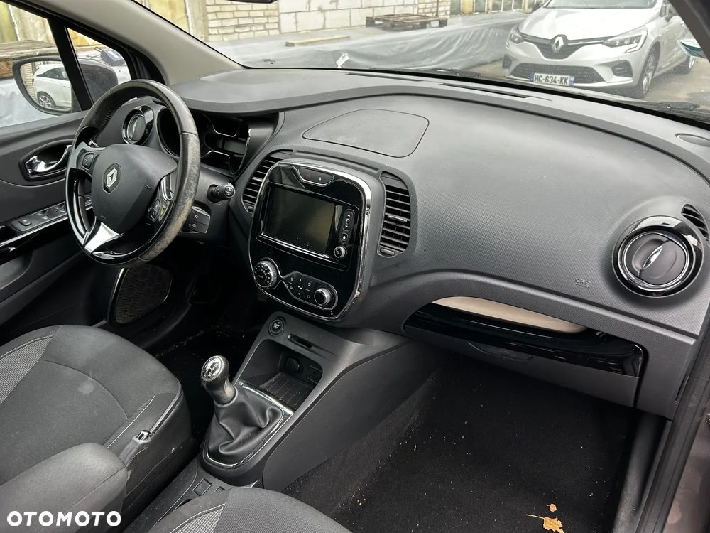 Renault Captur - 19