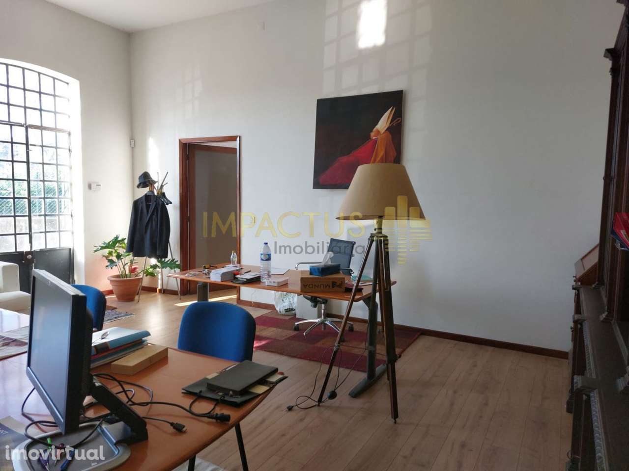 Escritório junto ao Metro - Grande imagem: 3/15