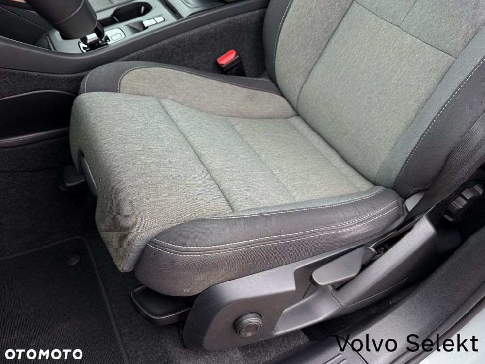 Volvo XC 40 B3 Core - 12