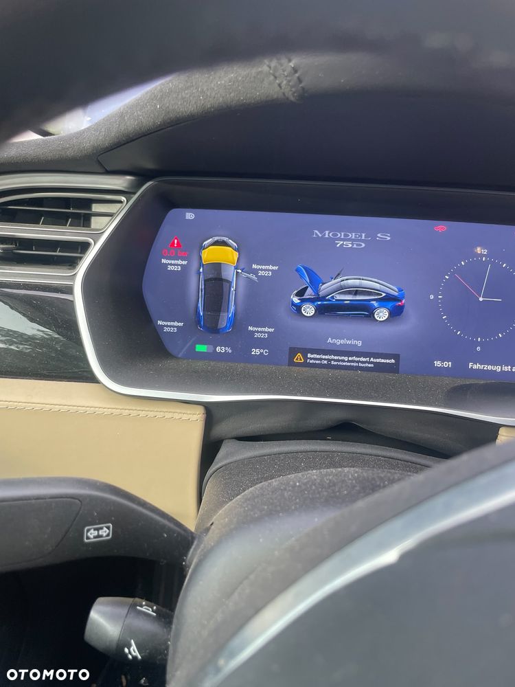 Tesla Model S - 7