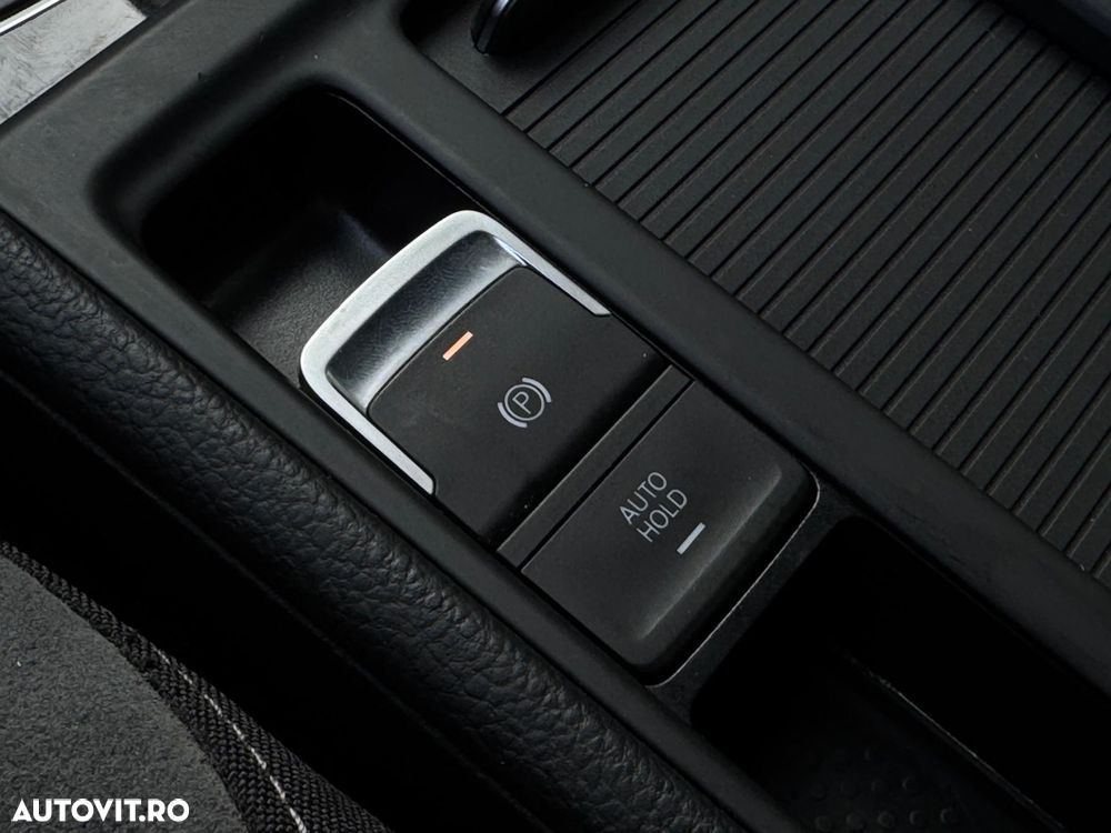 Volkswagen Golf - 21