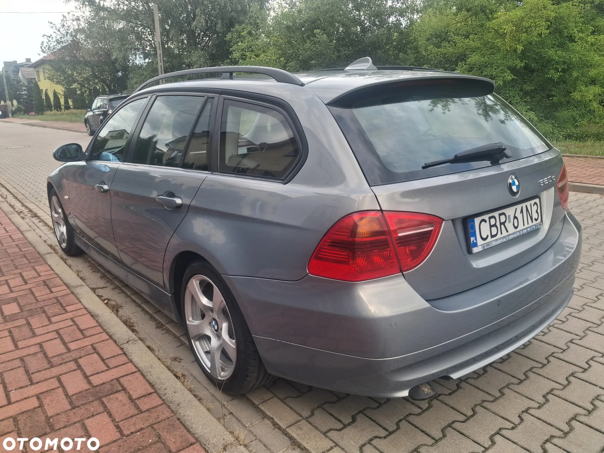 BMW Seria 3 320d DPF Touring Edition Fleet - 11