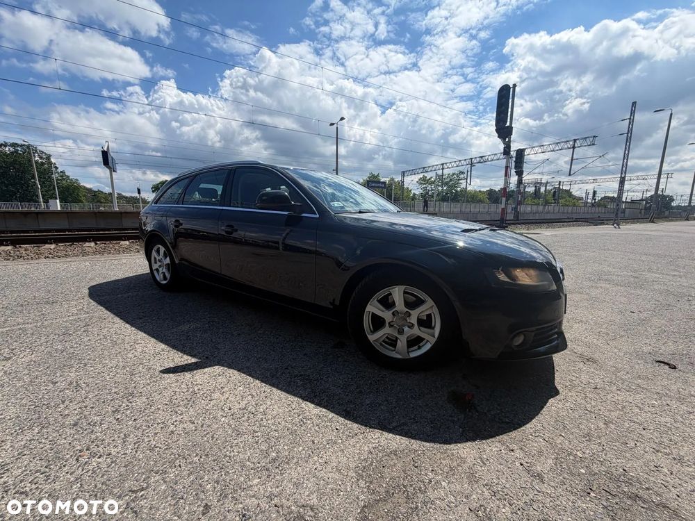 Audi A4 Avant 2.0 TDI - 7