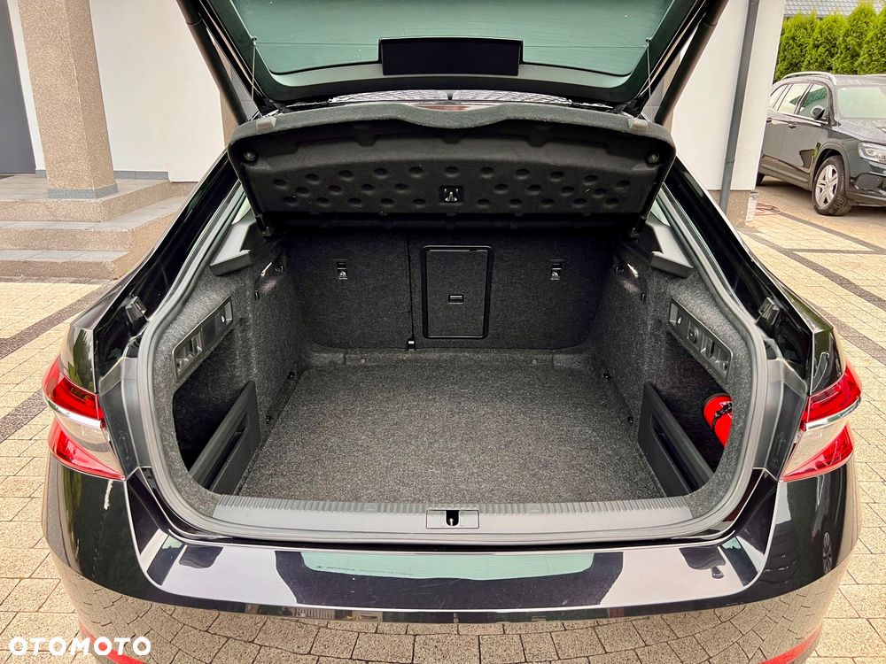 Skoda Superb 2.0 TDI SCR Style DSG - 12