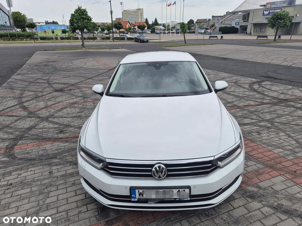 Volkswagen Passat 2.0 TDI SCR Comfortline DSG - 4