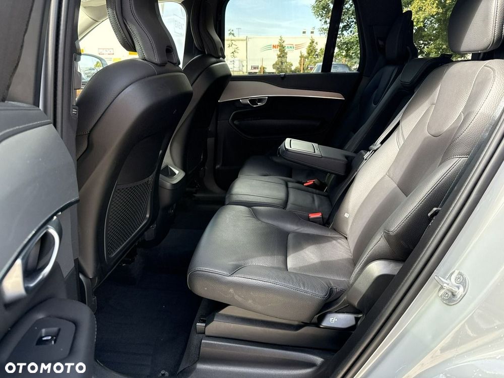 Volvo XC 90 B5 D AWD Plus Bright 7os - 16