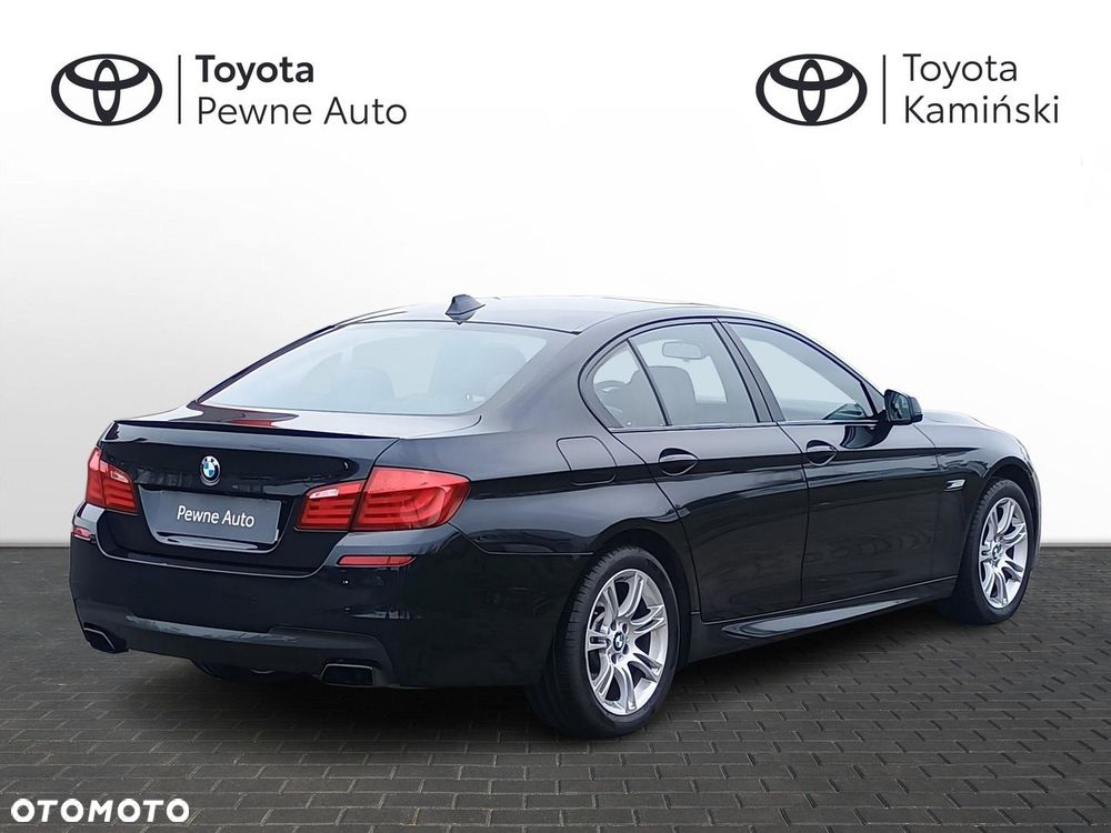 BMW Seria 5 550i xDrive - 5