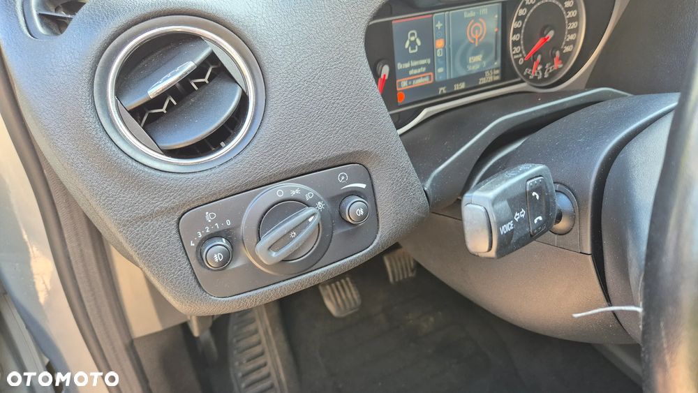 Ford Mondeo 2.0 FF Titanium - 24