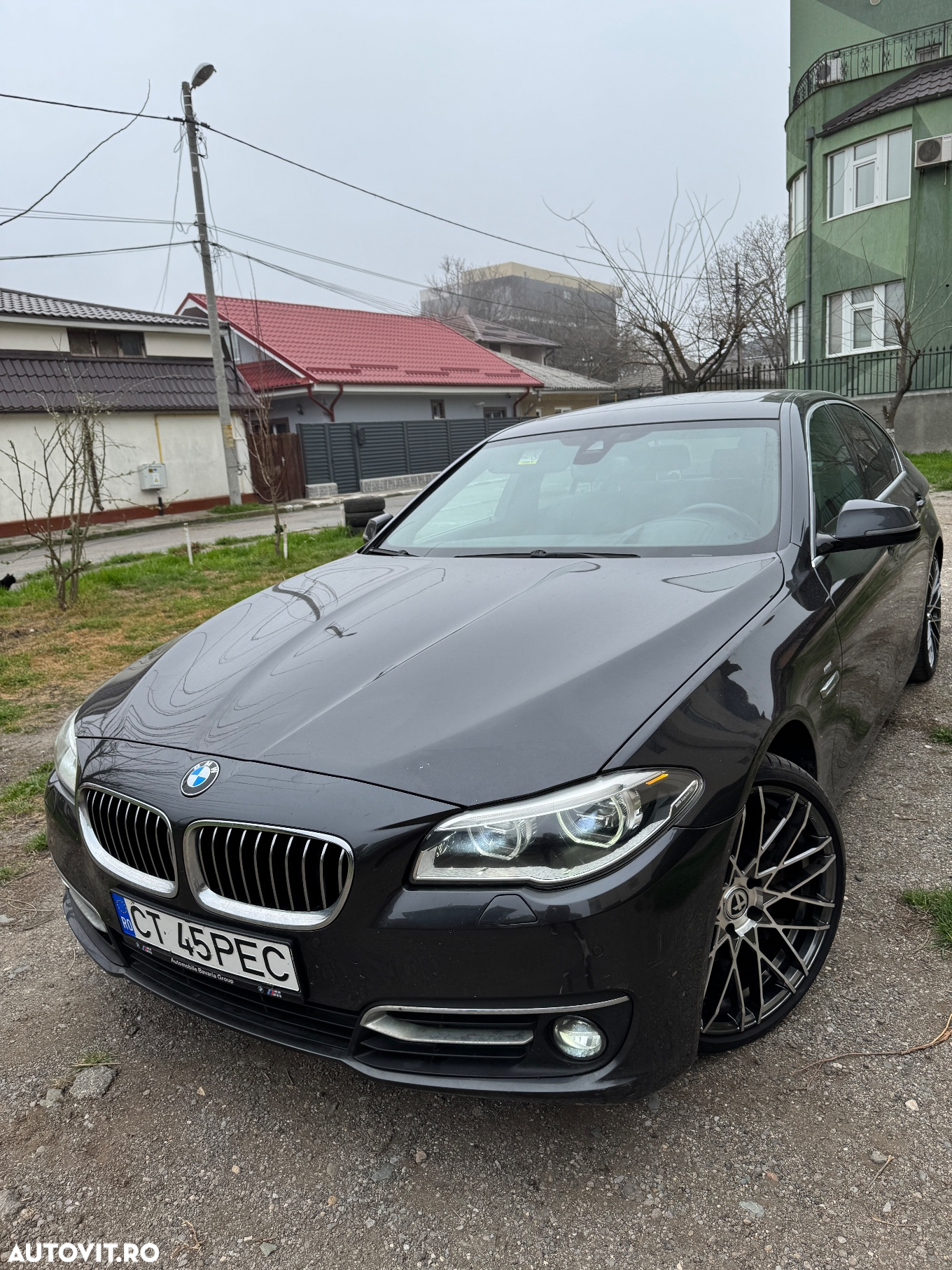 BMW Seria 5 525d xDrive AT - 16