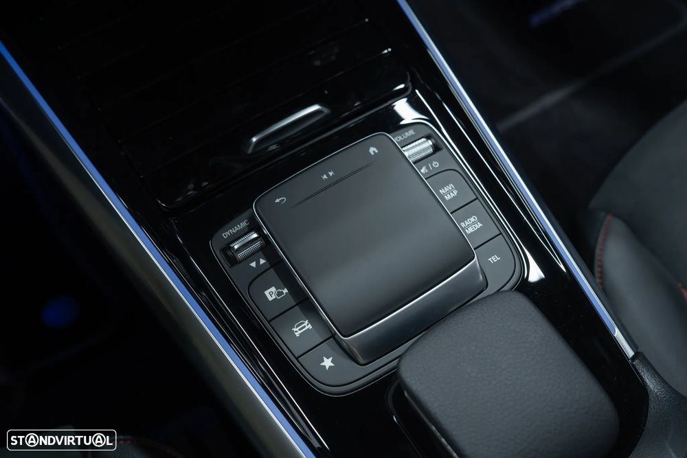 Mercedes-Benz EQA 300 4Matic - 51