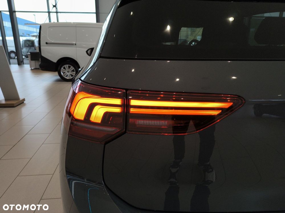 Volkswagen Golf - 12