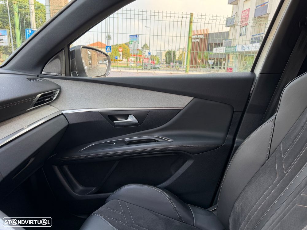 Peugeot 3008 BlueHDi 130 Stop & Start EAT8 GT Pack - 42
