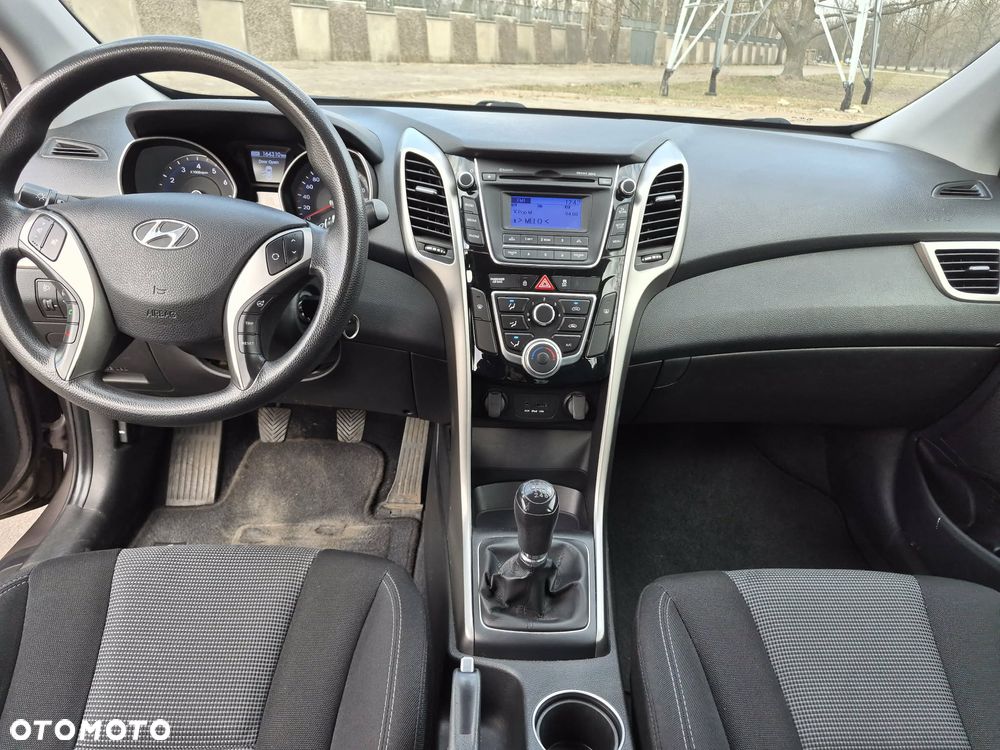 Hyundai i30 1.4 Trend - 9