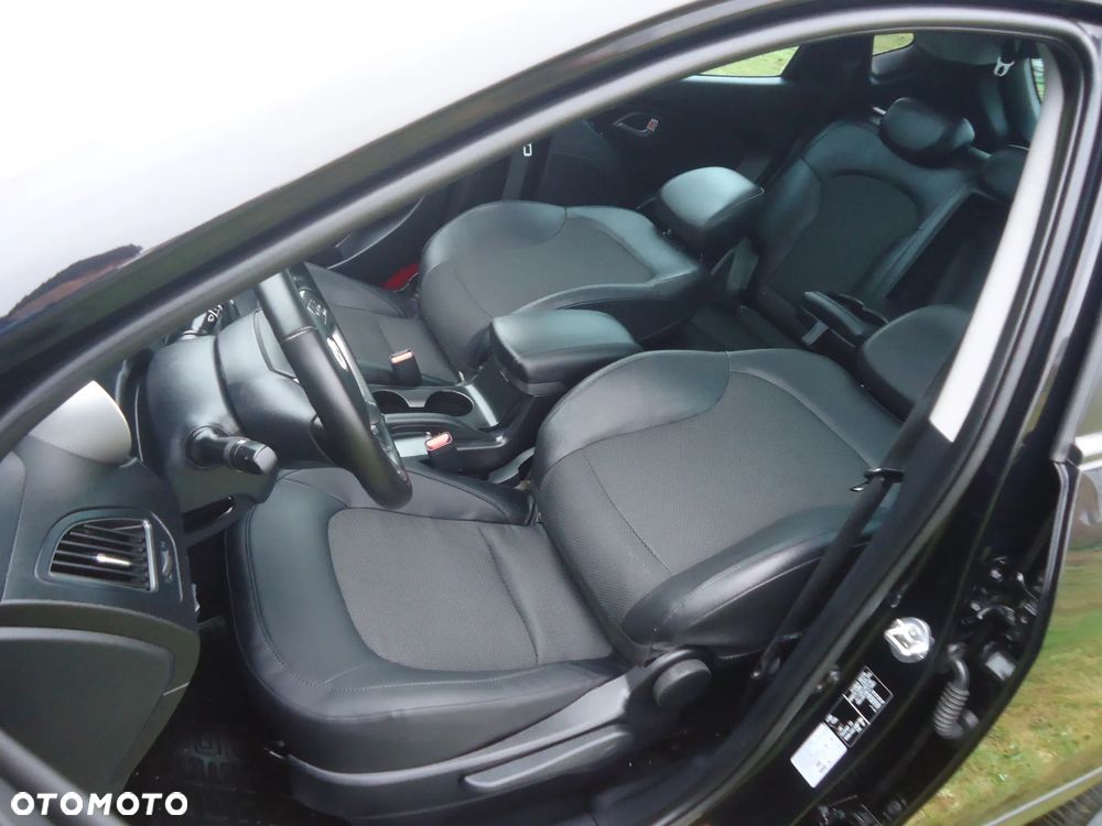 Hyundai ix35 2.0 GDI Premium 2WD - 23