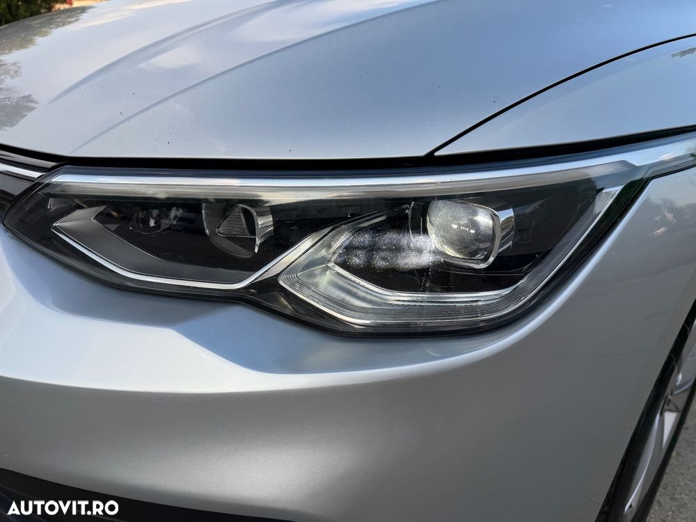 Volkswagen Golf 1.5 eTSI DSG MHEV Life - 11