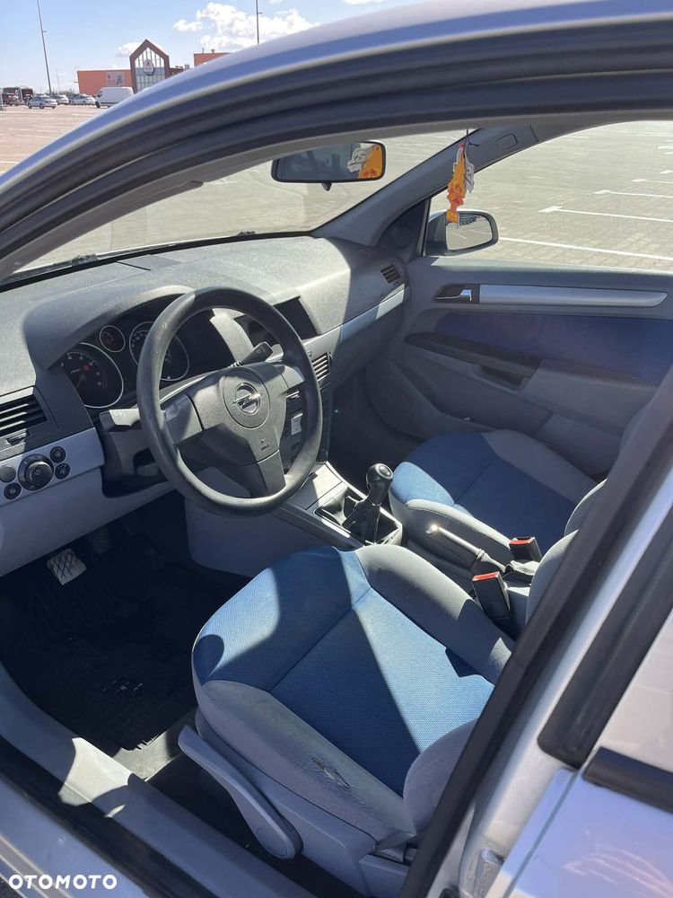 Opel Astra 1.4 - 8