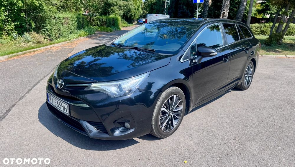 Toyota Avensis 1.8 Premium - 2