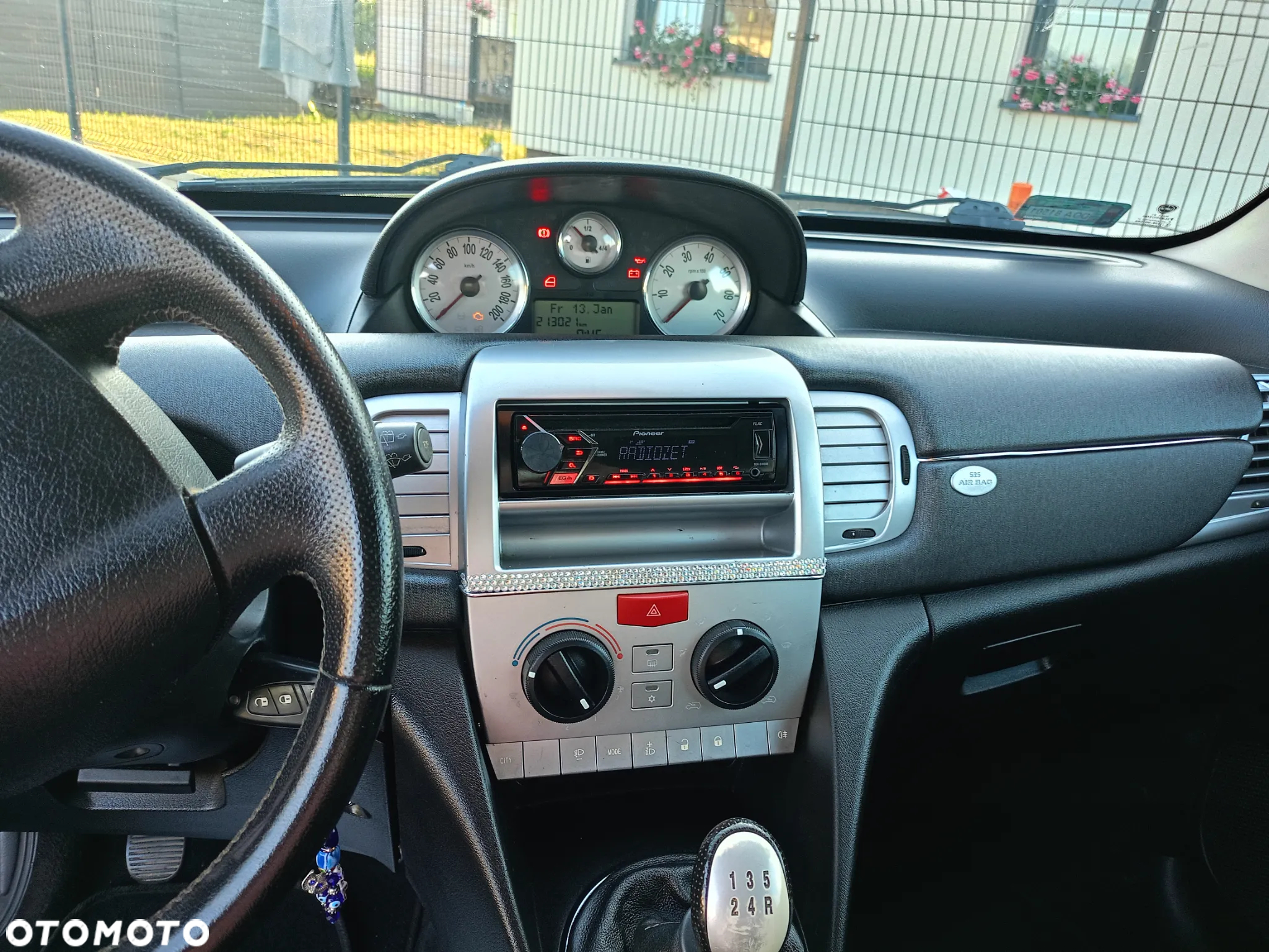 Lancia Ypsilon 1.2 8V Argento (4 os.) - 12
