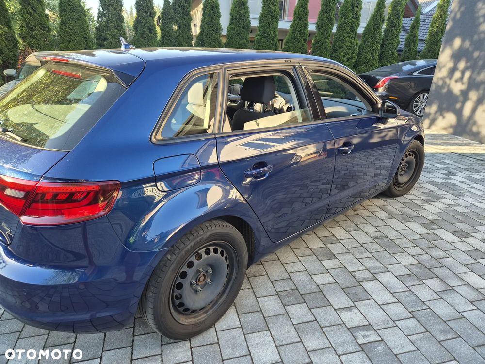 Audi A3 Sportback - 12