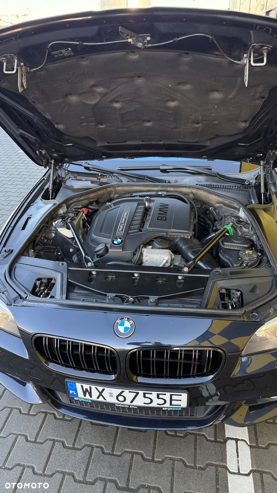 BMW Seria 5 535i xDrive - 32