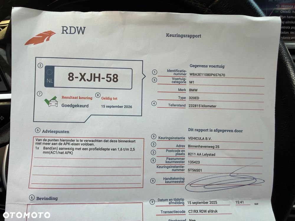 BMW Seria 3 320d Efficient Dynamic Edition Luxury Line - 32