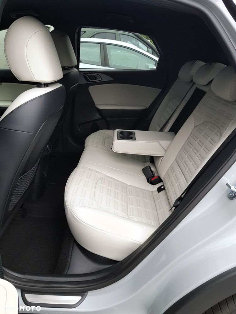 Kia XCeed 1.6 T-GDI Business Line DCT - 39