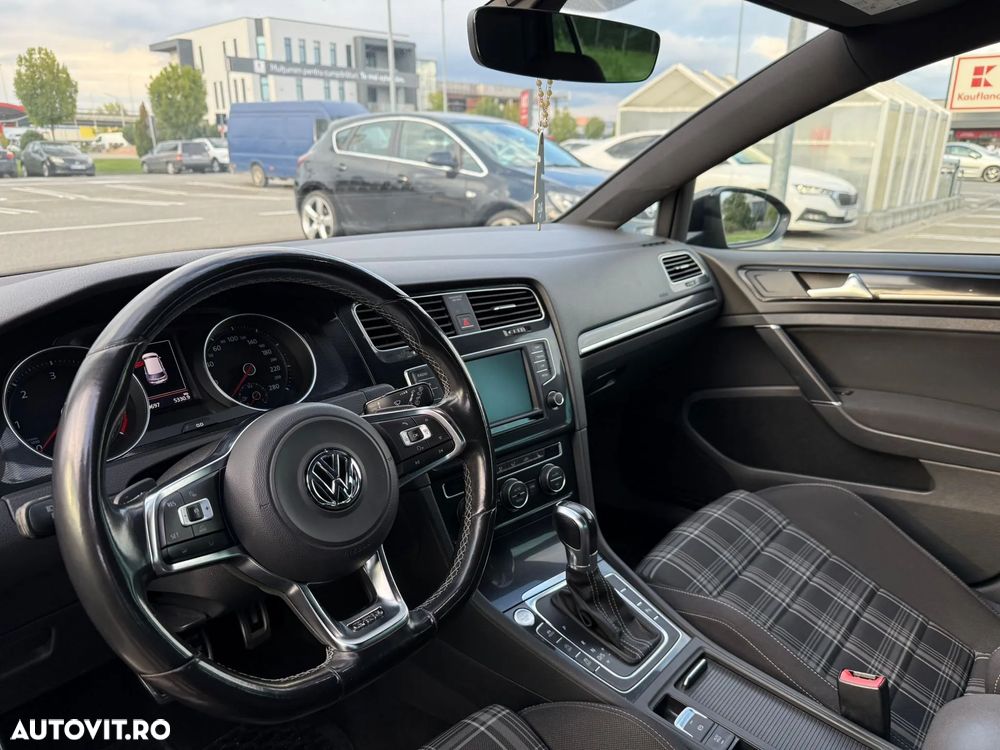 Volkswagen Golf 2.0 TDI DSG GTD - 6