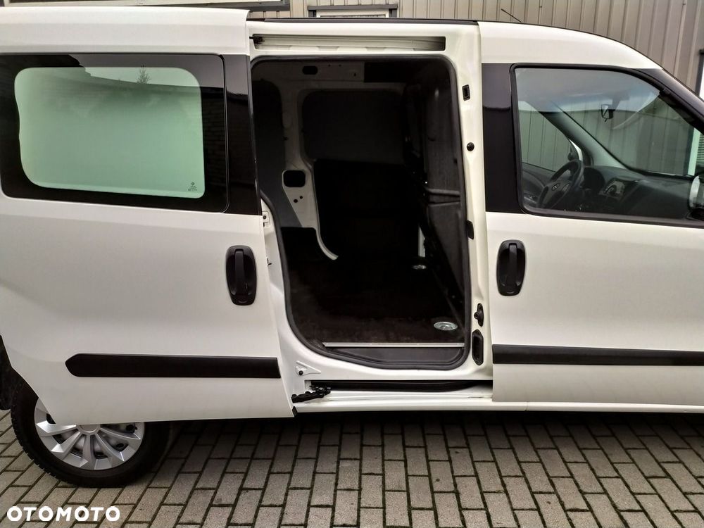 Opel Combo - 21