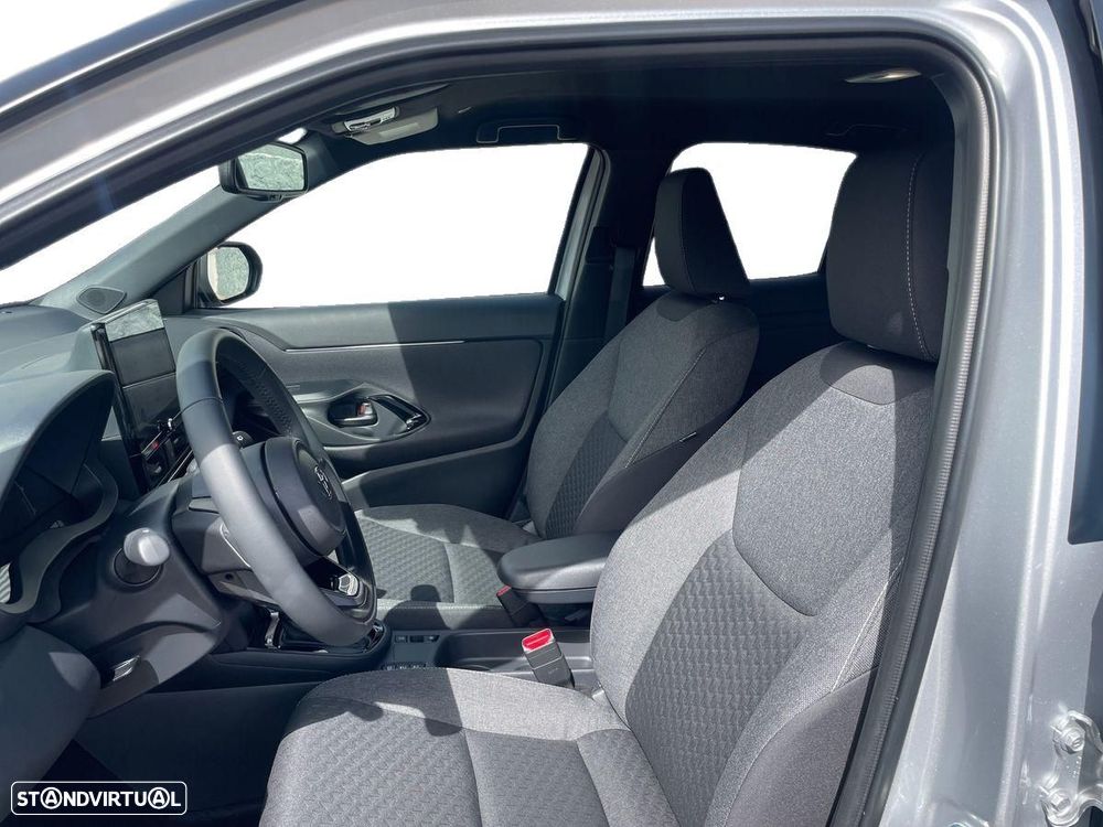 Toyota Yaris Cross 1.5 HDF Square Collection - 13