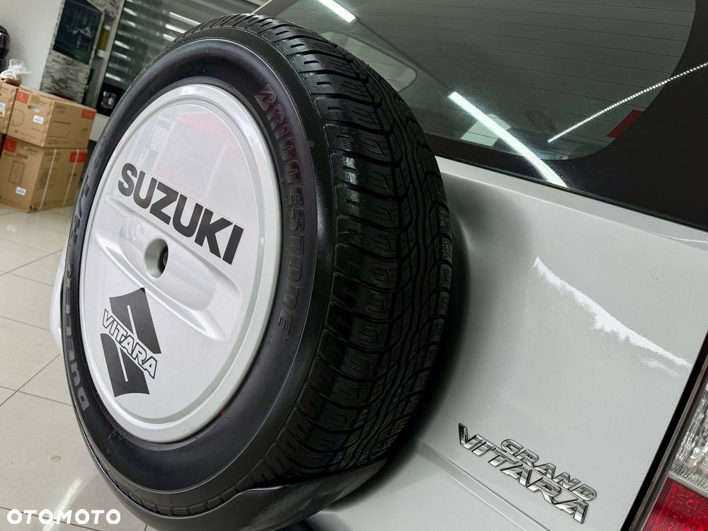 Suzuki Grand Vitara 1.6 Black&White - 10