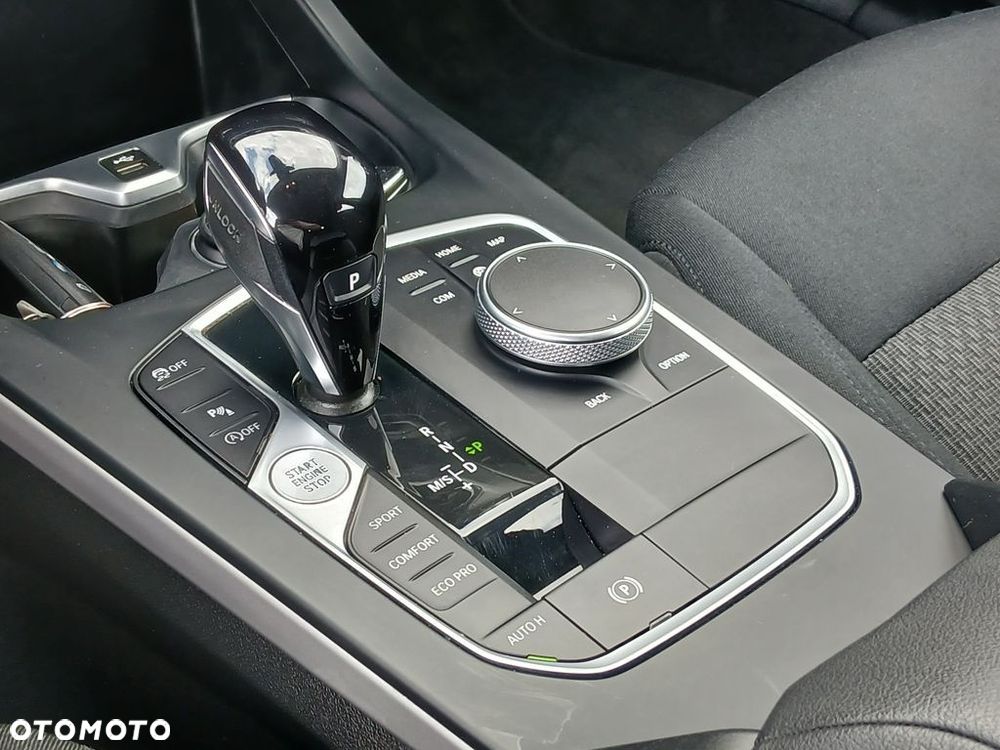 BMW Seria 1 118i Advantage - 20